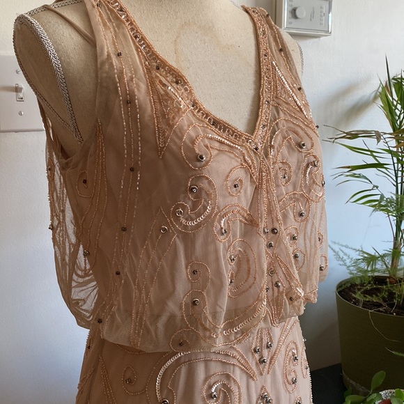 Adrianna Papell Dresses & Skirts - Adrianna papel beaded dress